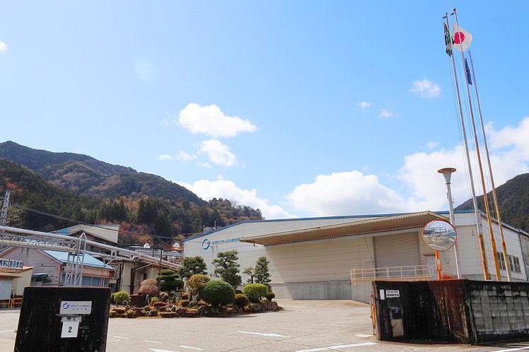 中津工場 スーパーキャレンダー